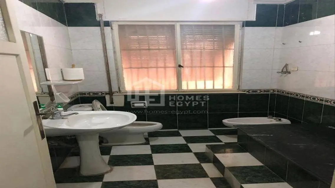 Office Space for Rent with high ceiling in Zamalek