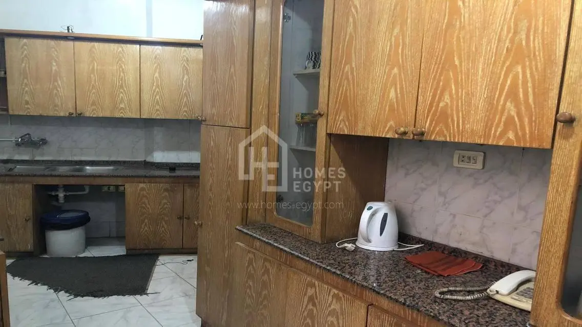 Office Space for Rent with high ceiling in Zamalek