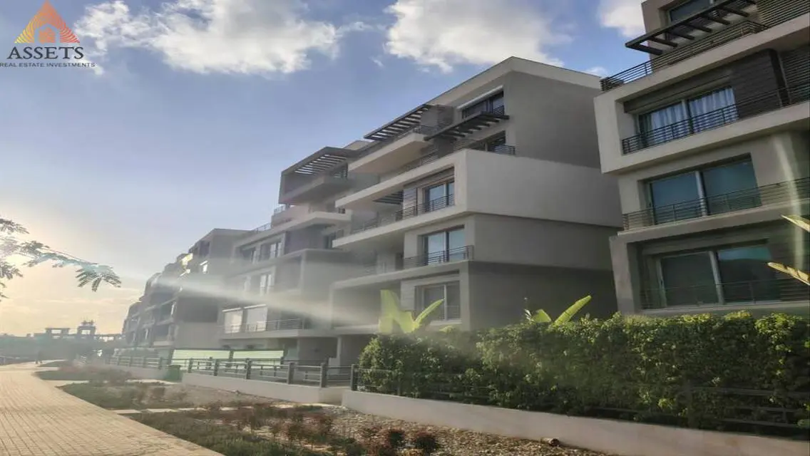 Apartment with garden directly on lagoon|Lowest DP