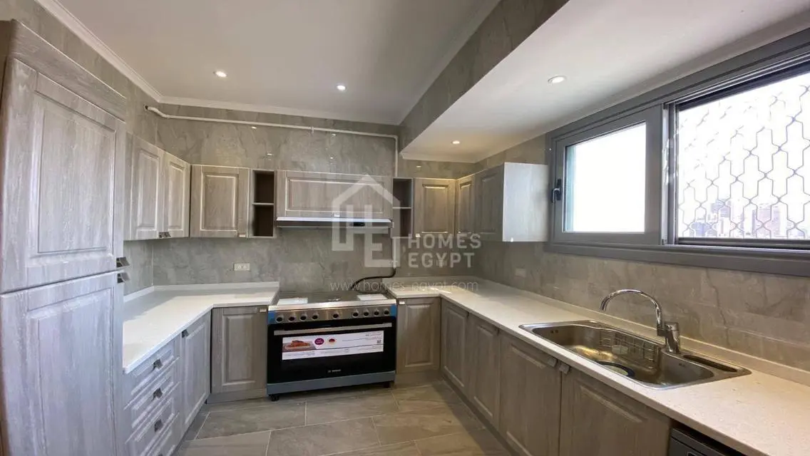 Upscale Penthouse for Rent in South Zamalek