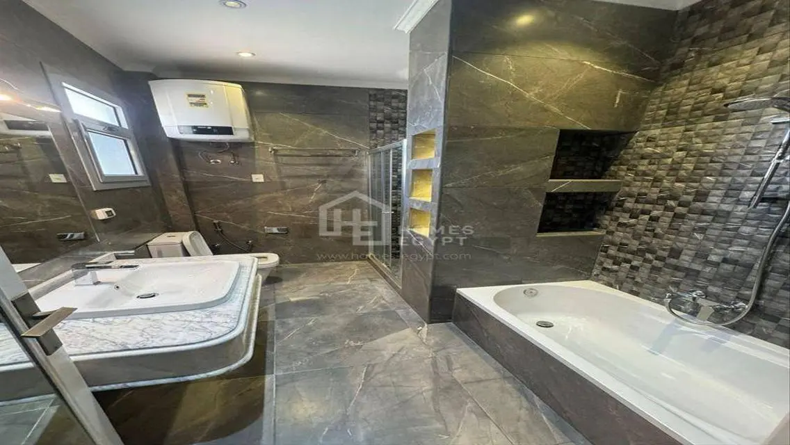Upscale Penthouse for Rent in South Zamalek