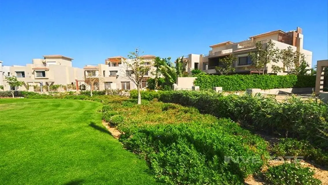 townhouse resale in golf extension fully finished.