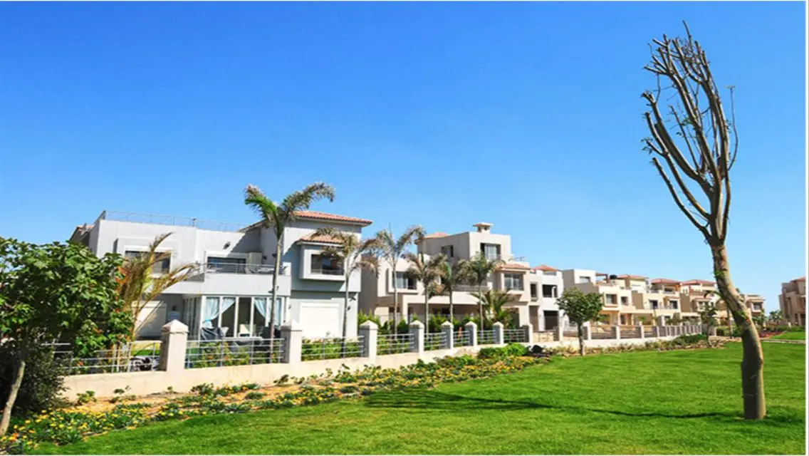 townhouse resale in golf extension fully finished.