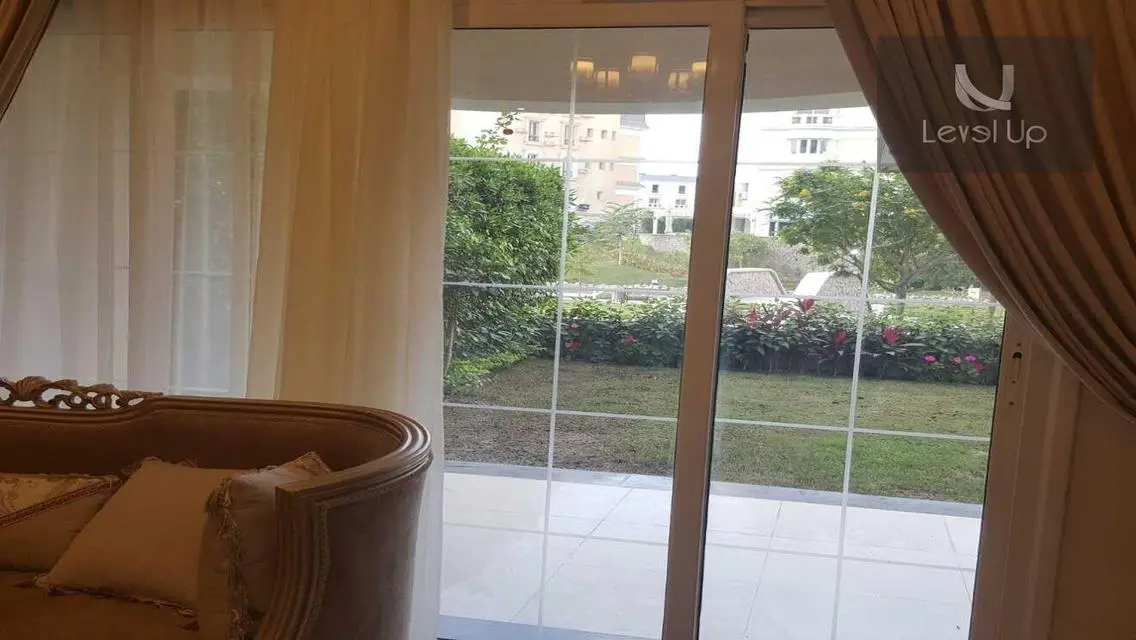 I villa for rent in Majestic View in Mountain View