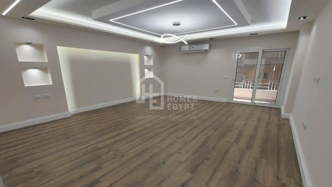 Super Lux Finish New Flat For Sale in Zamalek