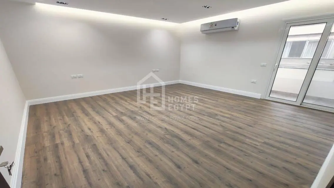 Super Lux Finish New Flat For Sale in Zamalek