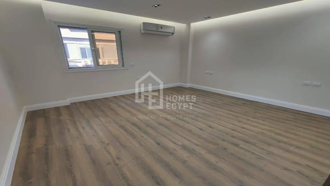 Super Lux Finish New Flat For Sale in Zamalek