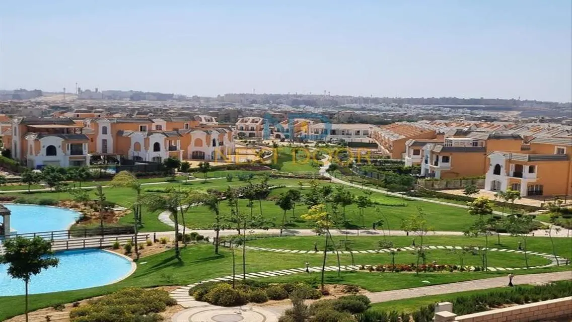 تاون هاوس باطلالة علي لاندسكيب في ليان ريزيدنس