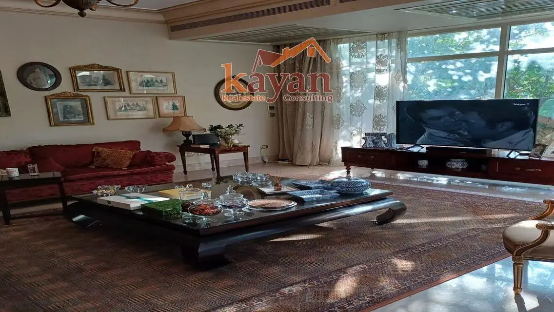 فيلا مستقله بحمام سباحه للايجار مفروشه في سوان ليك
