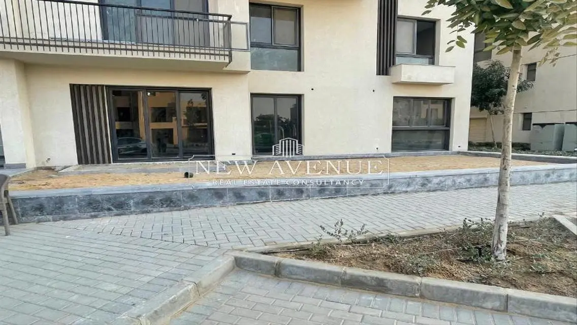 Ground Apartment - with garden 3 Bedrooms