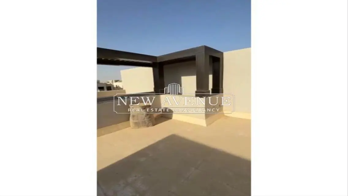 Ready to move townhouse 3 bedrooms  O west