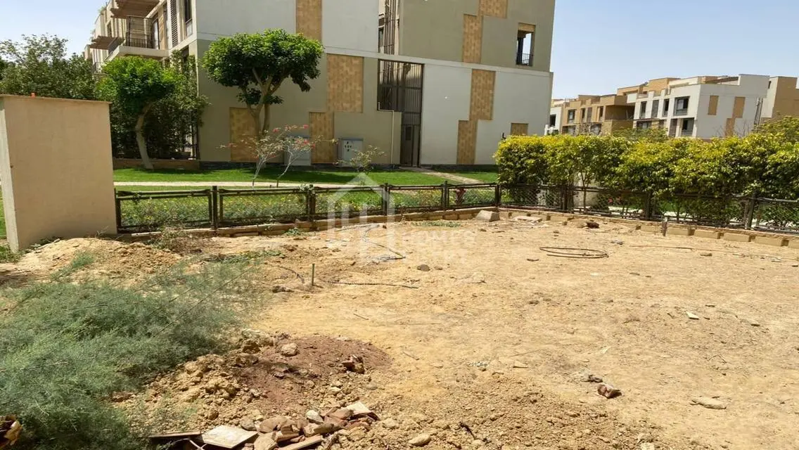 Semi-Finished City Villa for Sale in Westown