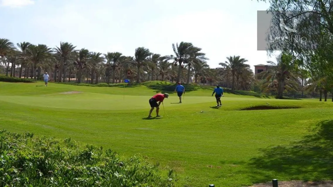 ارضي بجاردن لبيع ف غرب الجولف بالتقسيط لوكيشن مميز