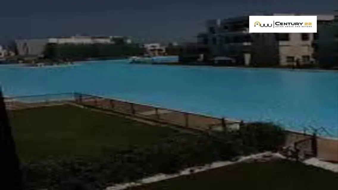 دوبلكس رووف للبيع فى مراسى  مارينا مميز يرى البحر