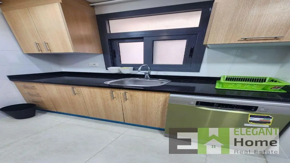 Luxury Apartment of 1800sqm in a Prime Location