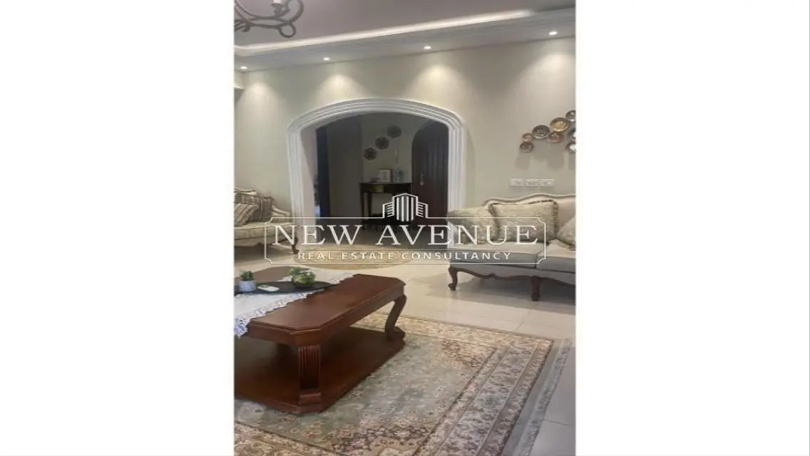 تاون هاوس جاهز للاستلام متشطب بالكامل في هايد بارك