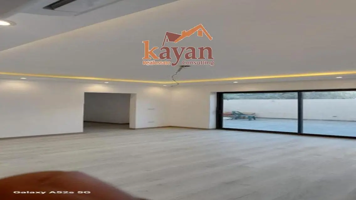 Ground floor modern with pool&amp;garden in Lake View