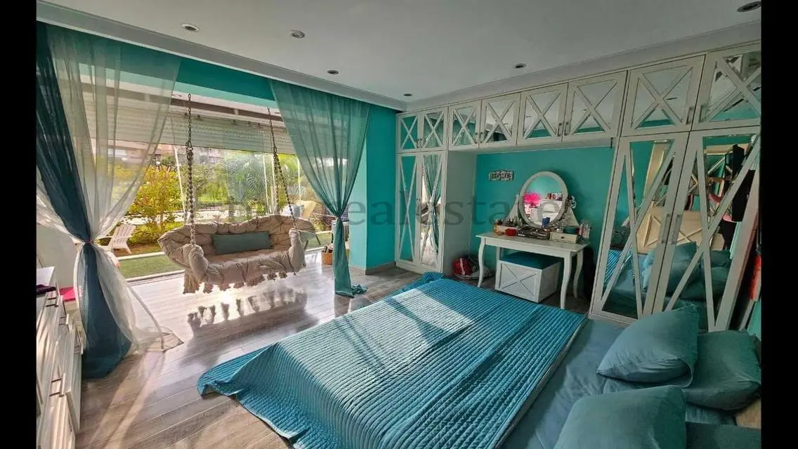 ultra lux apartment has eastern them with garden