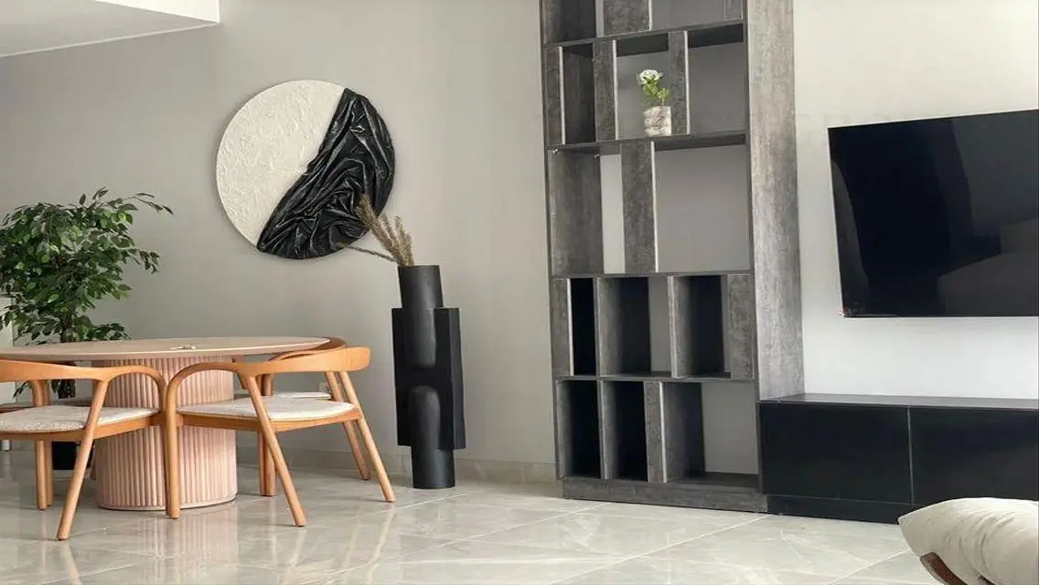 Fully furnished ultra modern apartment, first resi