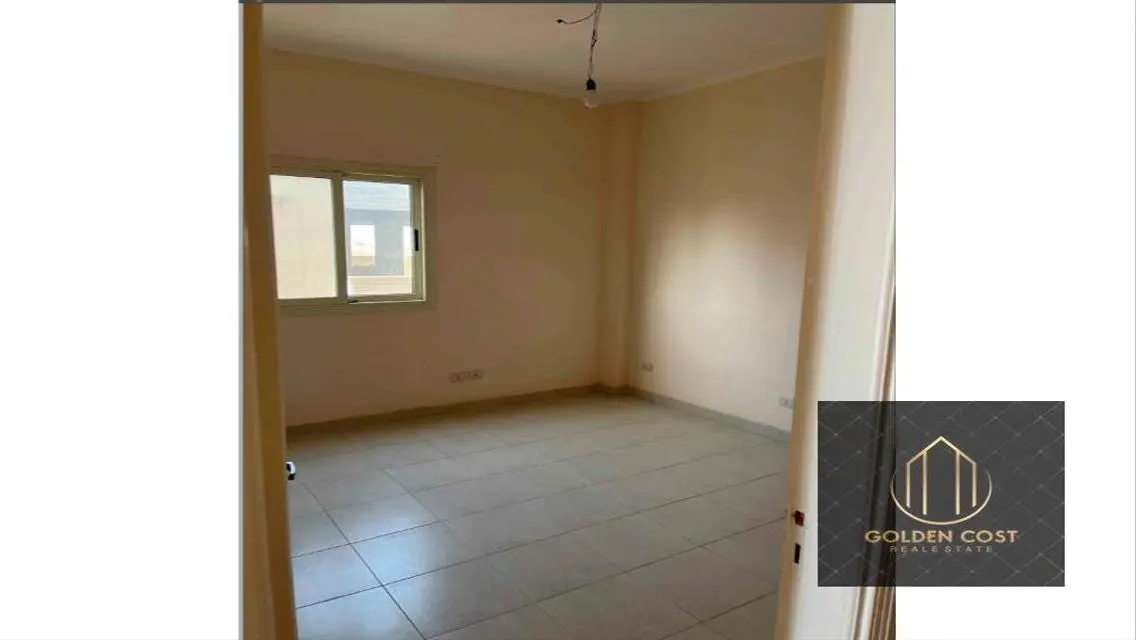 Apartments for sale in Banfsge building 175sqm