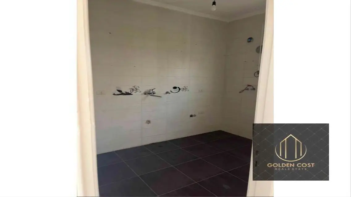 Apartments for sale in Banfsge building 175sqm