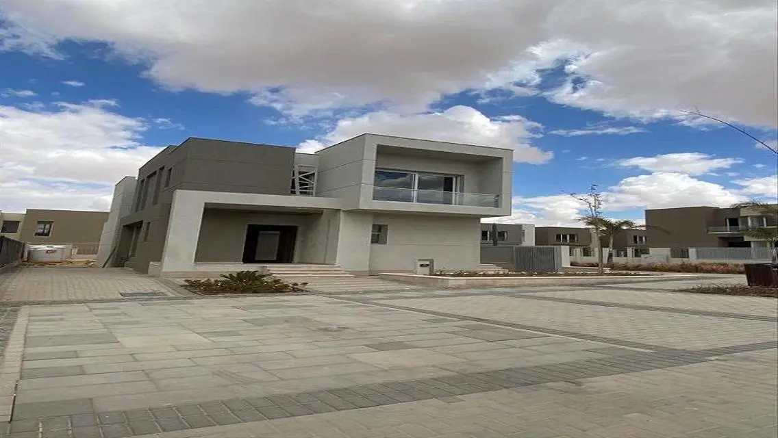 Town Villa 190m landscape view 5% DP over 10 years