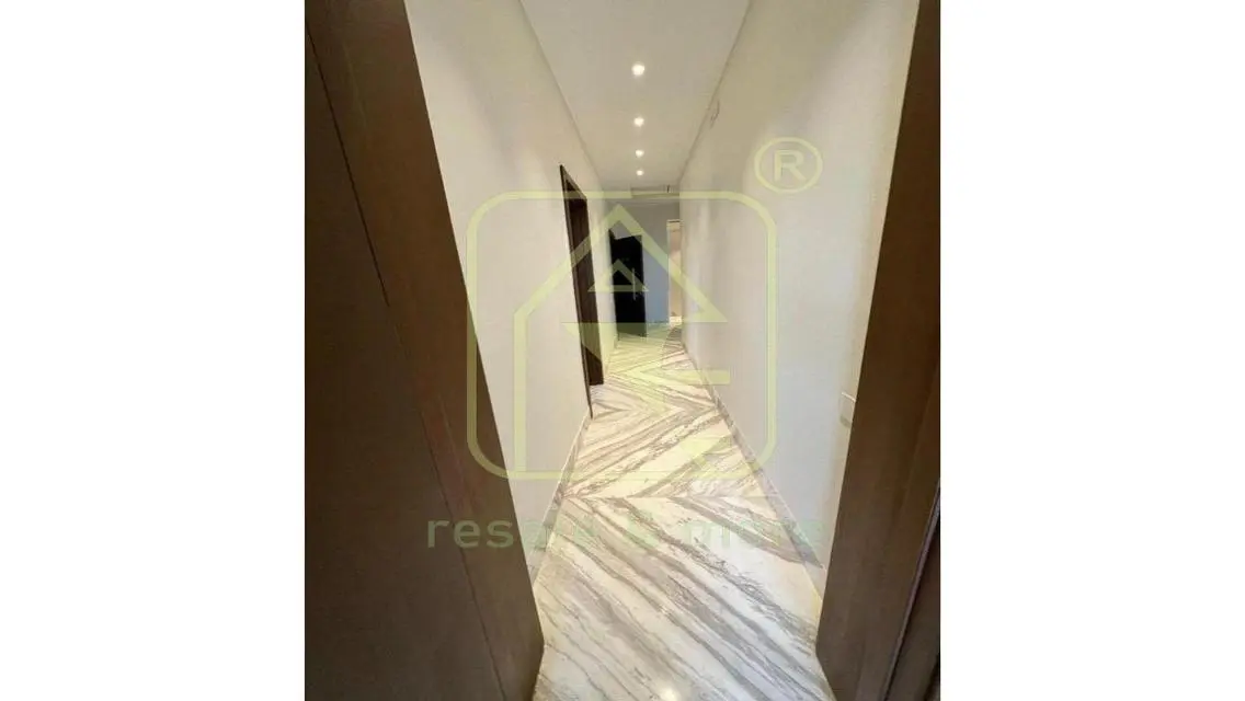 شقه للايجار ف الجريا ريزيدينس