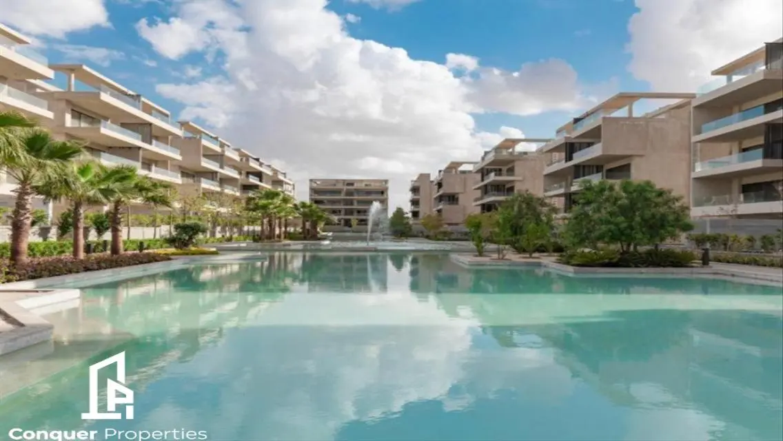 Luxury 3-Bedroom Apartment Overlooking Lakes