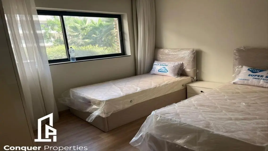 Luxury 3-Bedroom Apartment Overlooking Lakes