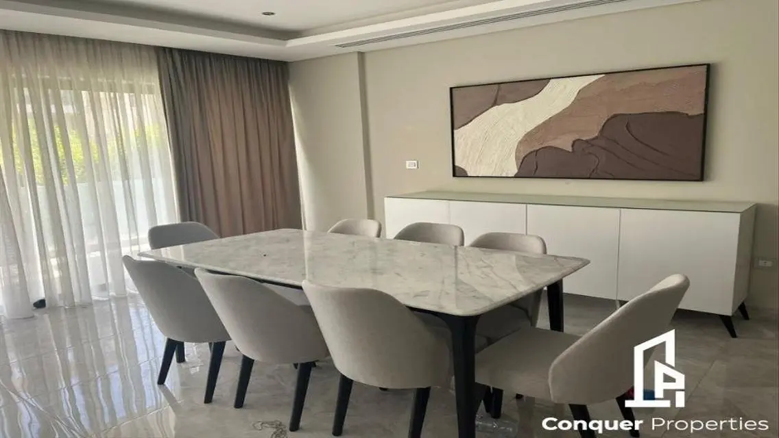 Luxury 3-Bedroom Apartment Overlooking Lakes