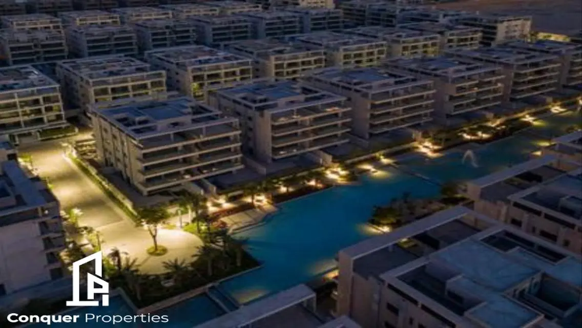 Luxury 3-Bedroom Apartment Overlooking Lakes