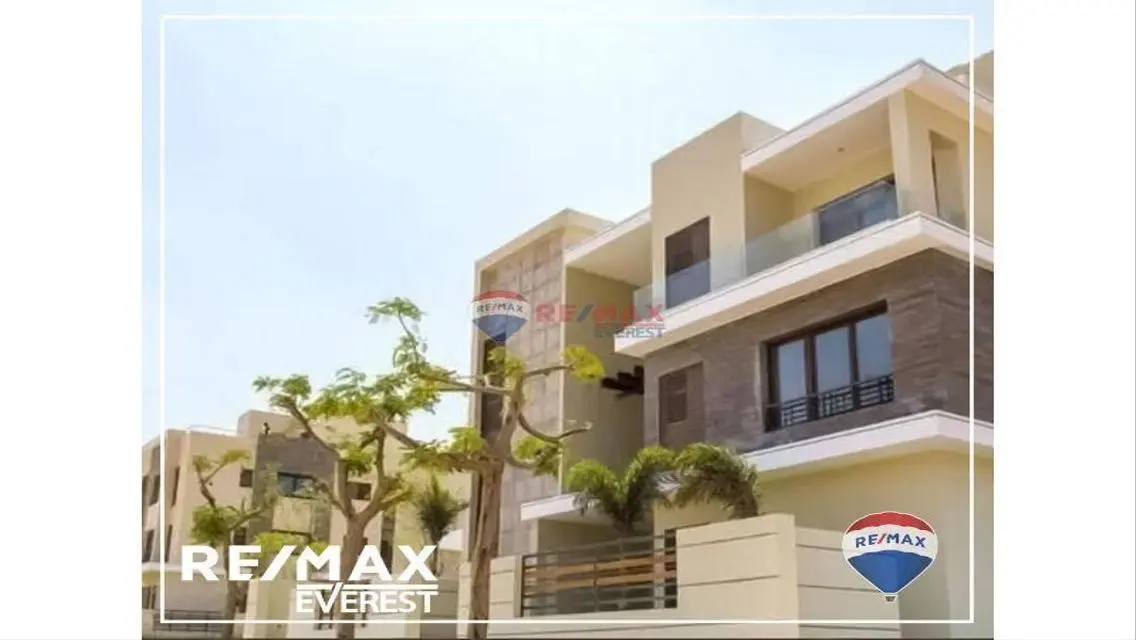Semi-furnished Garden Apartment -Pyramids Heights