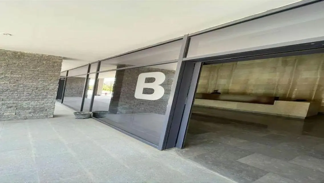 Finished office in Beverly Hills ready to move