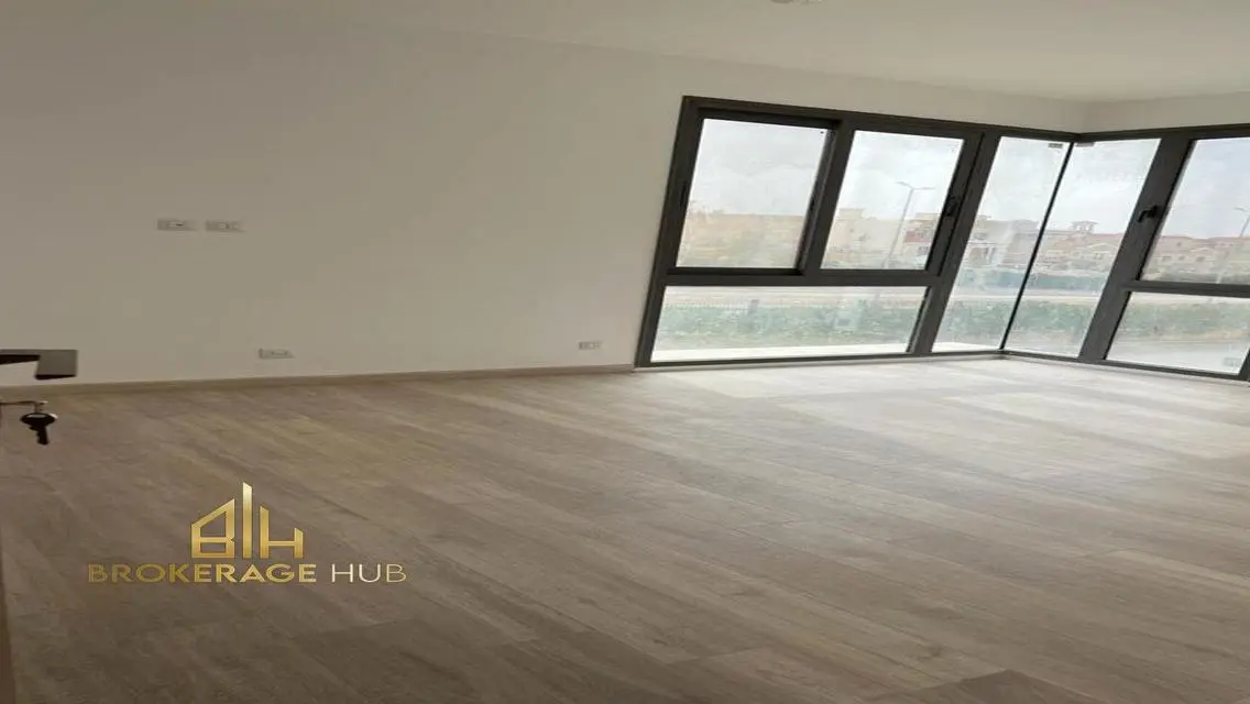 Apartment 180 SQM with Kitchen for rent in Eastown