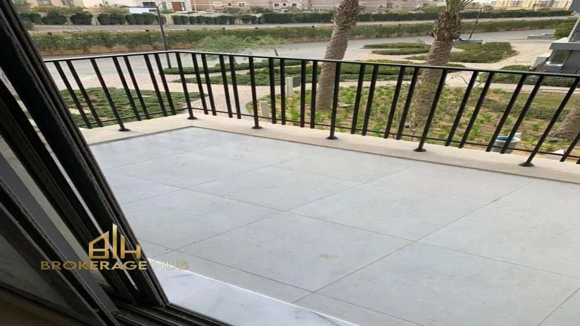 Apartment 180 SQM with Kitchen for rent in Eastown
