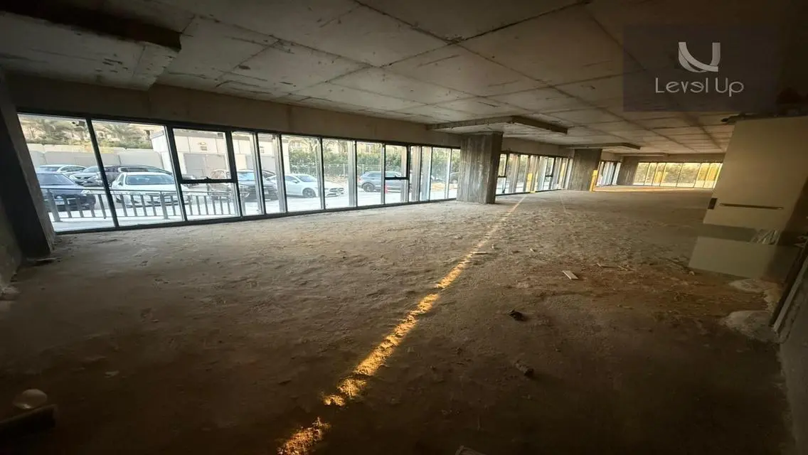 Office space 317m for sale in Hyde Park