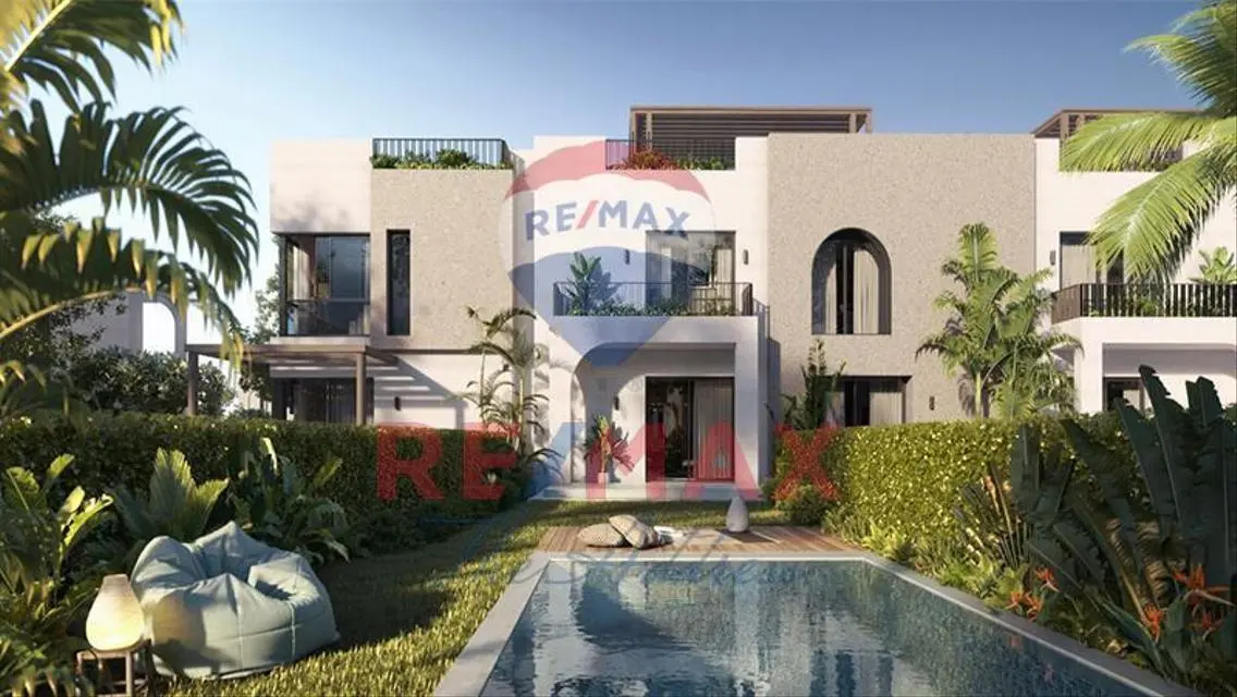 Resale Town house middle with penthouse at O west