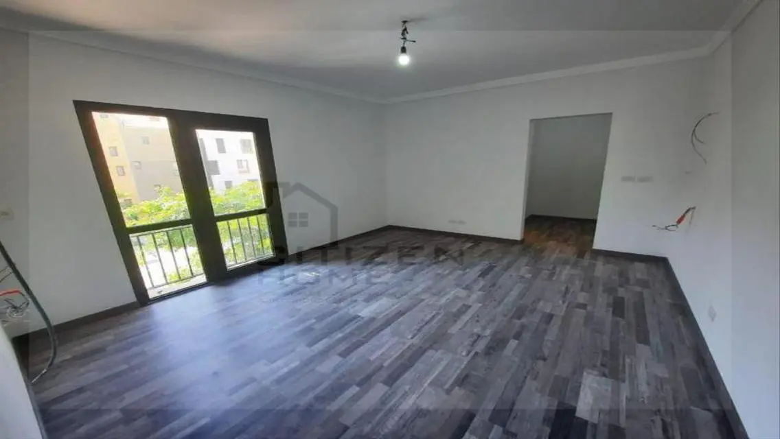 Hot price for landscape view apartment at Westown