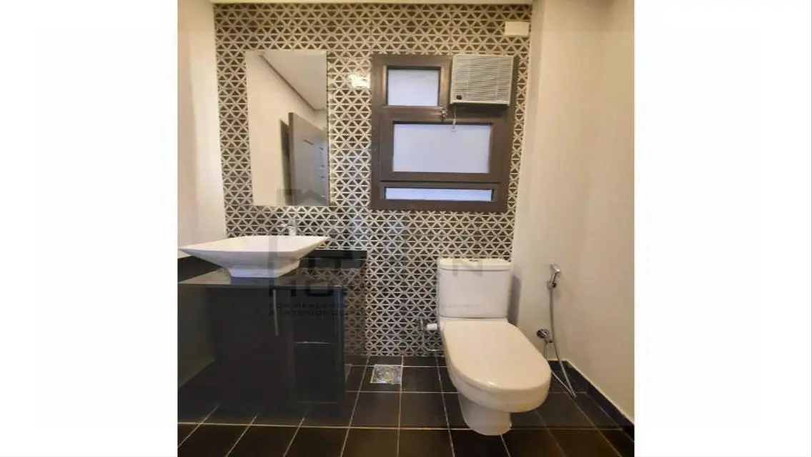 Hot price for landscape view apartment at Westown