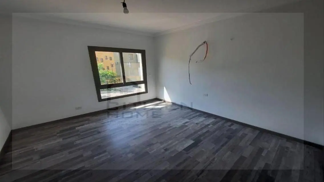 Hot price for landscape view apartment at Westown