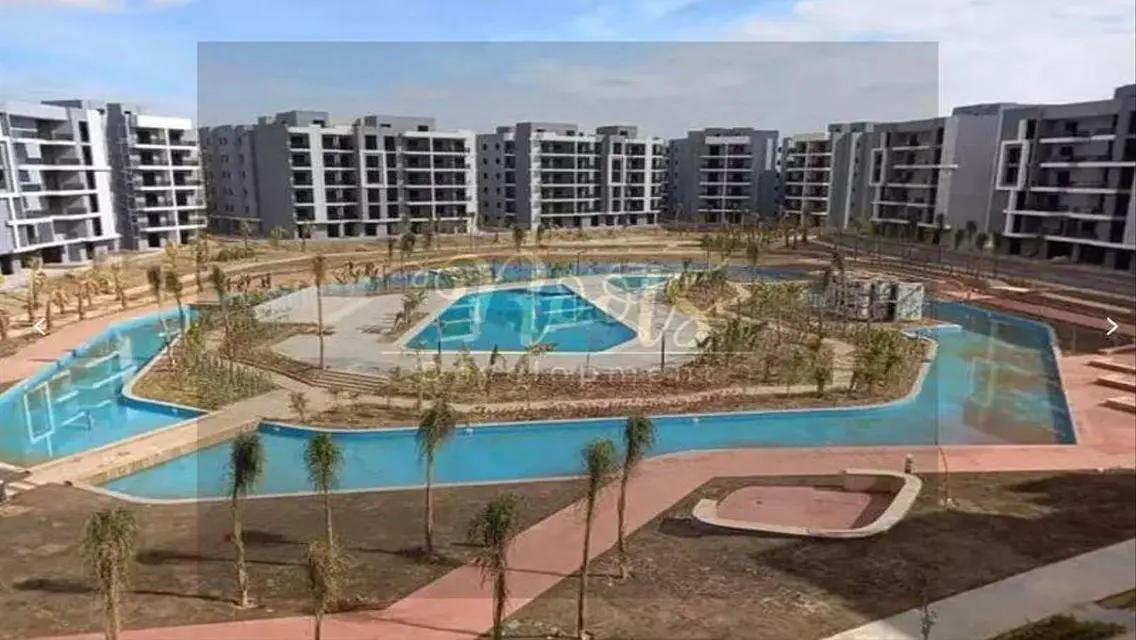 للبيع بينت هاوس بموقع مميز بمقدم 5% علي 10 سنين