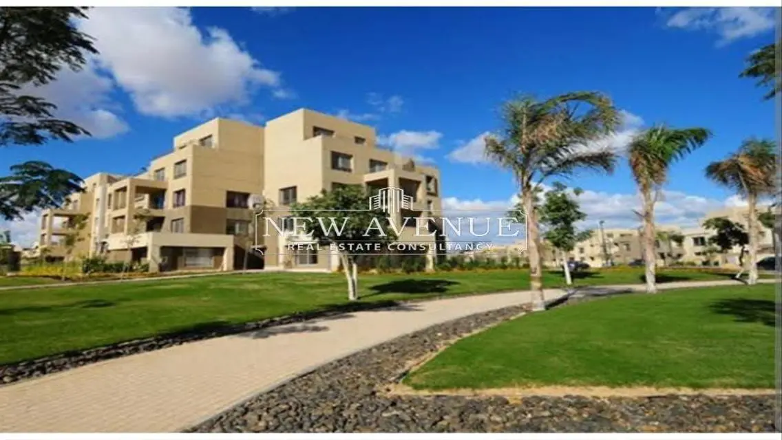 Ground apartment with garden in Palm Parks
