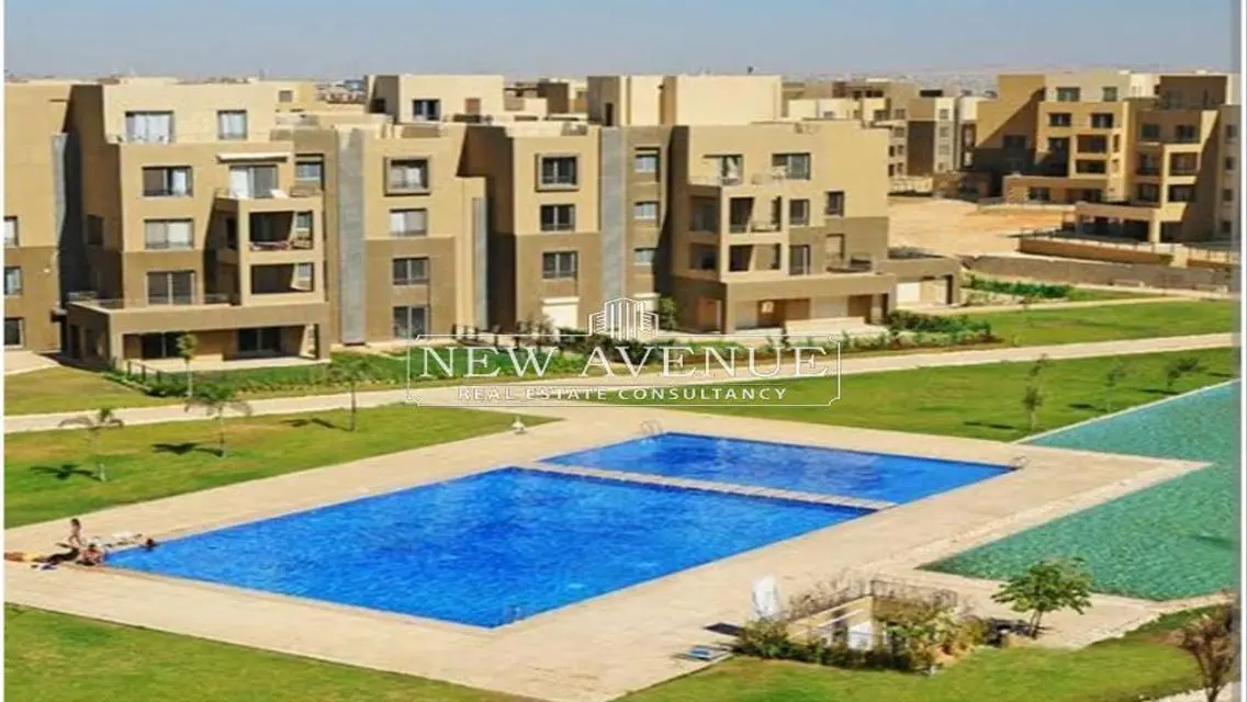 Ground apartment with garden in Palm Parks