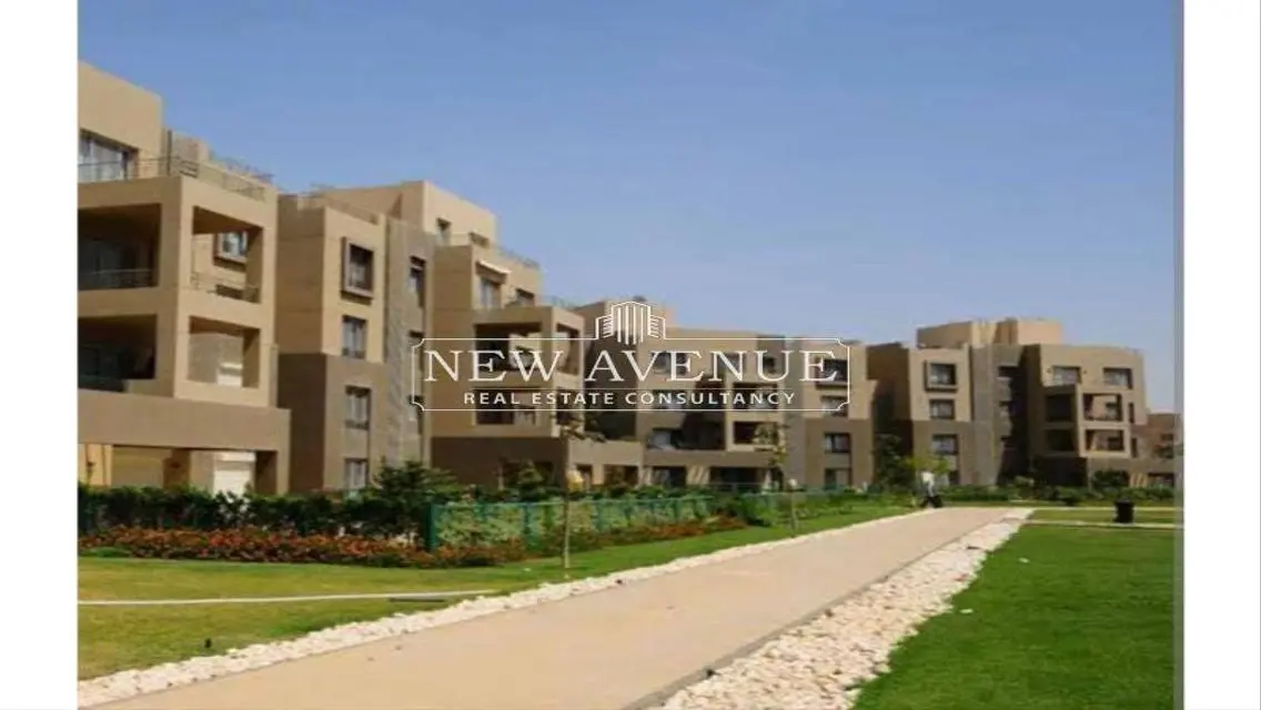 Ground apartment with garden in Palm Parks