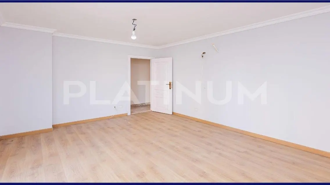 Luxurious Villa for Sale, 300 Meters