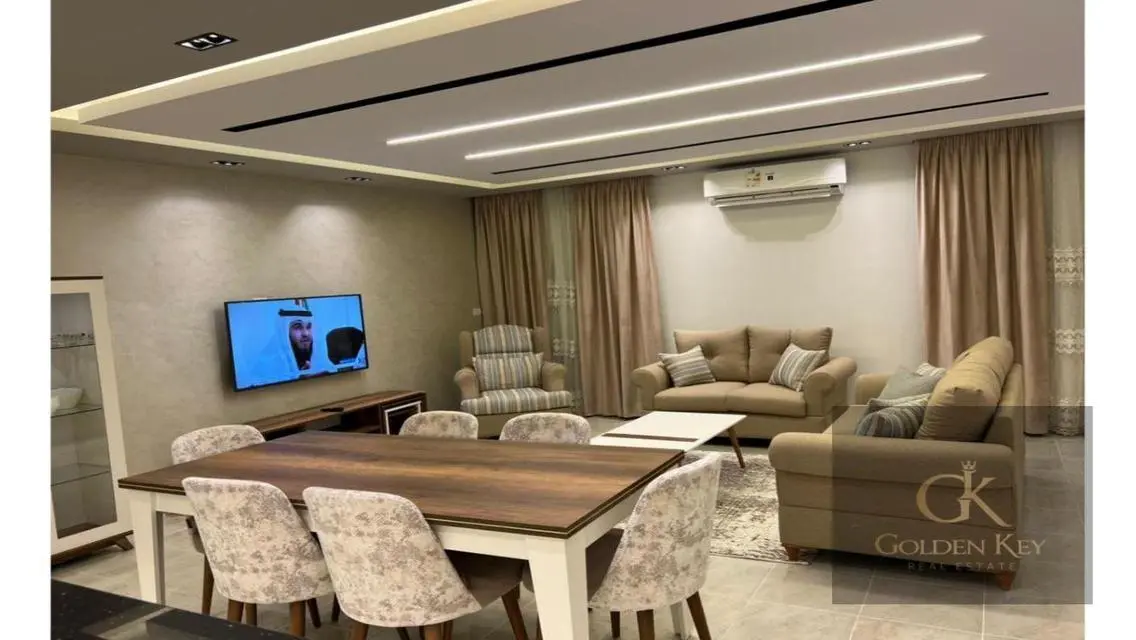 Super Lux apartment beside all markets and gates