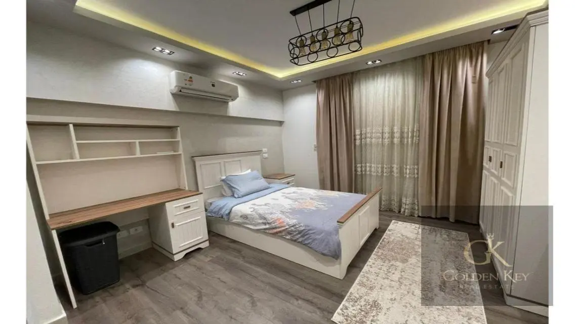 Super Lux apartment beside all markets and gates