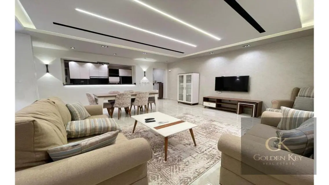 Super Lux apartment beside all markets and gates