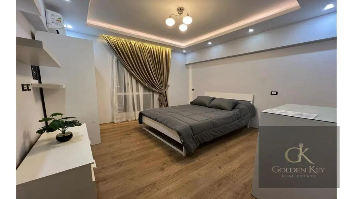 Super Lux apartment beside all markets and gates