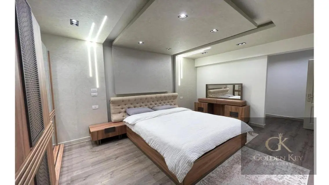 Super Lux apartment beside all markets and gates